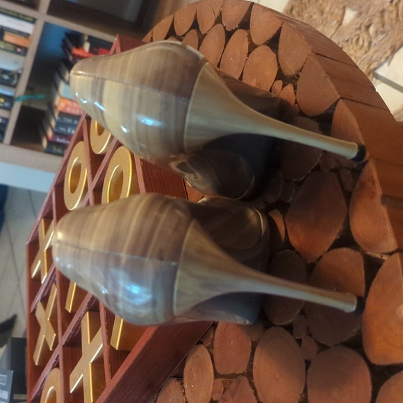 Yves Saint Laurent heels - Picture 4 of 5